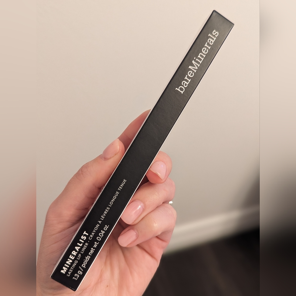 NEW Never Opened bareMinerals Mineralist Lip Liner - Treasured Red